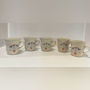 Vintage Newcor Stoneware Mugs In The Legacy Hearts Pattern. Set of 5